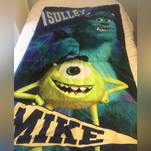 Disney Monsters University kids sleeping bag - Picture 1 of 4